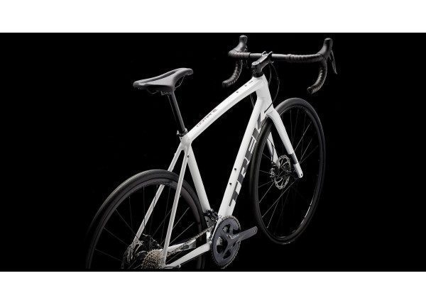 Vélo de route Trek Domane AL 3 Disque Shimano Sora 2023
