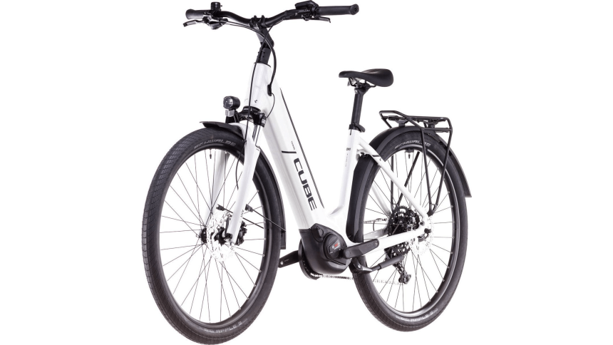 Vélo de Voyage Électrique Cube Touring Hybrid One 625 Easy Entry Shimano Cues 2025