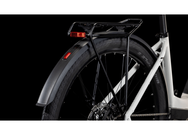 Vélo de Voyage Électrique Cube Touring Hybrid One 625 Easy Entry Shimano Cues 2025