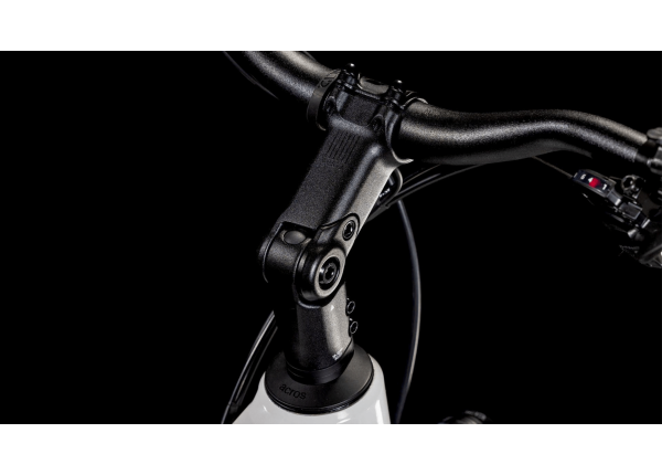 Vélo de Voyage Électrique Cube Touring Hybrid One 625 Trapeze Shimano Cues 2025