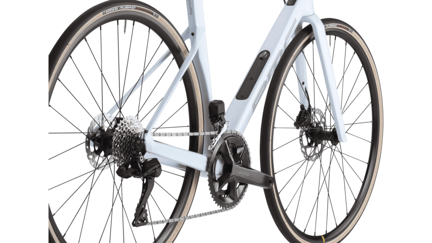 Vélo de route BMC Roadmachine Four Shimano 105 Di2 2024