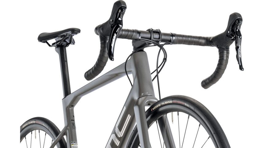 Vélo de route BMC Roadmachine Five Shimano 105 2024
