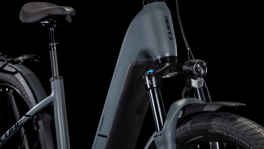 VTC Électrique Cube Kathmandu Hybrid One 800 Easy Entry Shimano Cues 2025