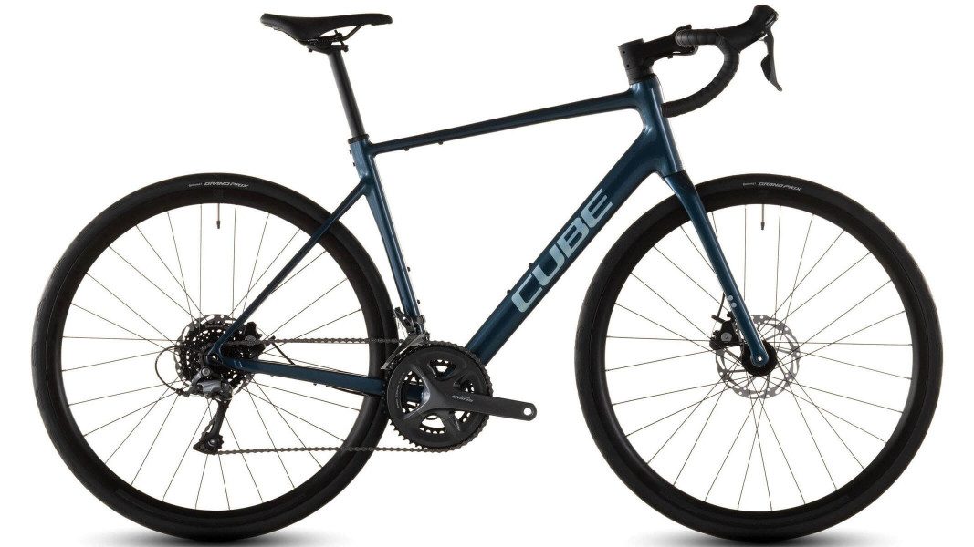 Vélo de route Cube Attain Pro Shimano Claris 2026
