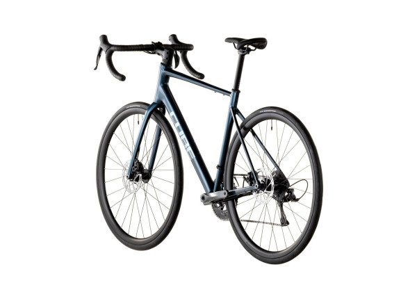 Vélo de route Cube Attain Pro Shimano Claris 2026