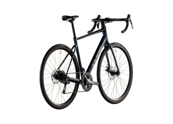 Vélo de route Cube Attain Pro Shimano Claris 2026